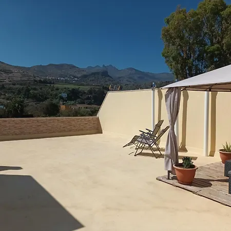 Vivelorural Buena Vista House, El Madronal Летний дом Санта-Брихида