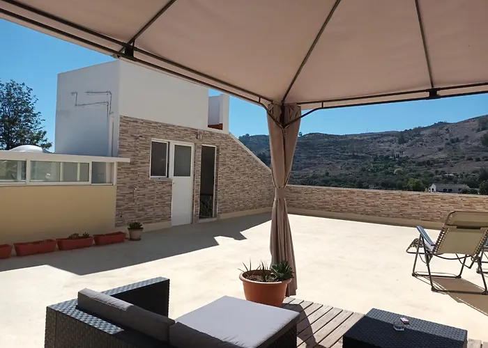 Vivelorural Buena Vista House, El Madronal منزل ريفي